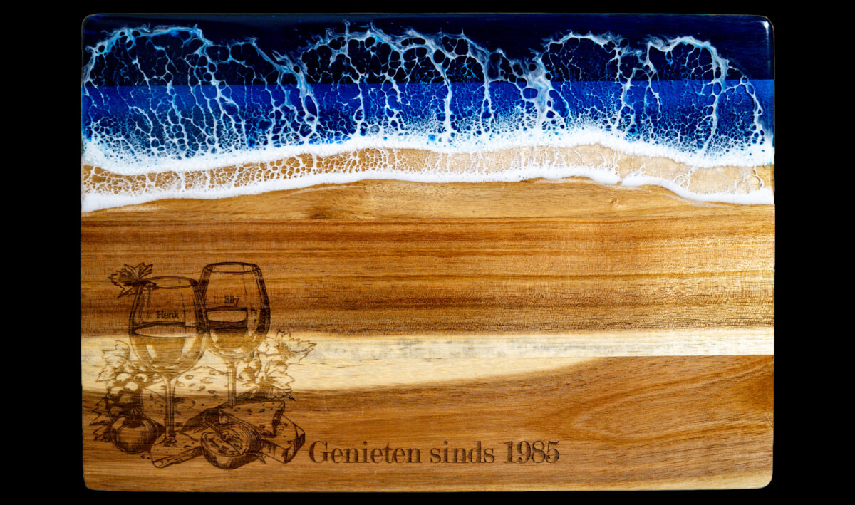 meesterbrander-serveerplank-epoxy-stranddesign-36x25-01.jpg  meesterbrander-serveerplank-epoxy-stranddesign-36x25-02.jpg  meesterbrander-serveerplank-epoxy-stranddesign-36x25-03.jpg Exclusieve epoxy serveerplank