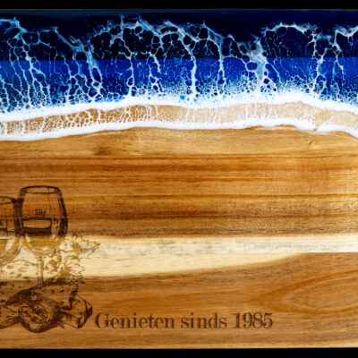 meesterbrander-serveerplank-epoxy-stranddesign-36x25-01.jpg  meesterbrander-serveerplank-epoxy-stranddesign-36x25-02.jpg  meesterbrander-serveerplank-epoxy-stranddesign-36x25-03.jpg Exclusieve epoxy serveerplank