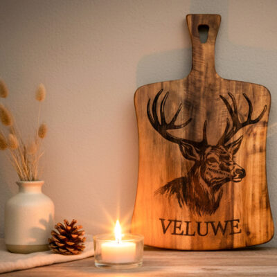 Decoratieplank Veluwe Wildlife โ Acacia Hout met Wildgravure (Edelhert, Zwijn, Vos, Ree) โ 36x22cm De Brandmeester Decoratieplank ยท Veluwe Wildlife Edition
