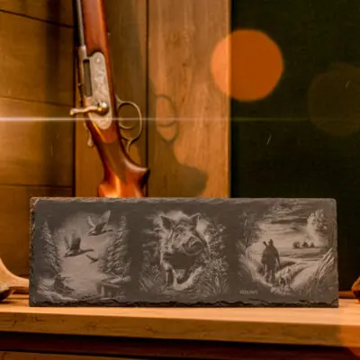 Leisteen gravure met jachttafereel – eerbetoon aan de Veluwse jachttraditie, gegraveerd door De Meesterbrander.